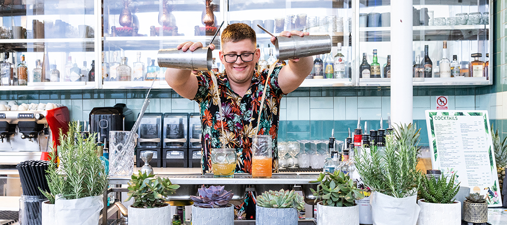 Poolside Cocktail Class Level 2